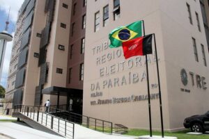 Por unanimidade, TRE-PB confirma legalidade da eleição de Cícero Lucena e Leo Bezerra e rejeita ações de Queiroga e Ruy Caneiro